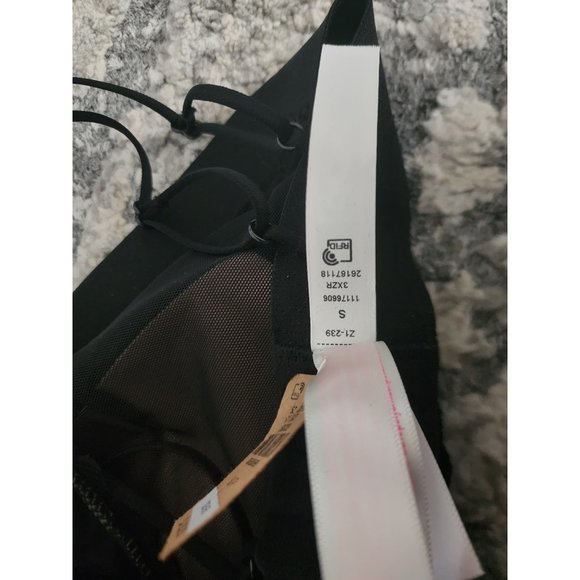 Victoria's Secret PINK Black Lace Strappy Back Halterneck Bralette S/P  NWT - Picture 11 of 16